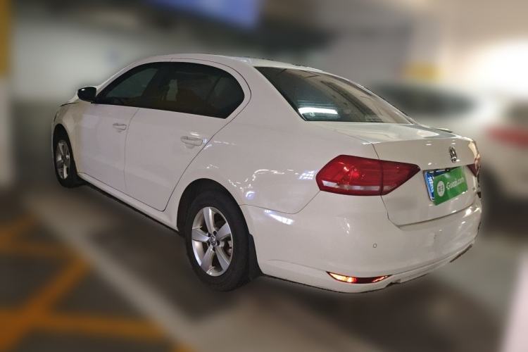 Used Volkswagen Lavida 2015 1.6L Manual Fashion Edition Rear Left 45 Deg