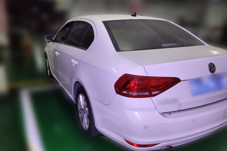 Used Volkswagen Lavida 2015 1.6L Automatic Comfort Edition Rear Left 45 Deg