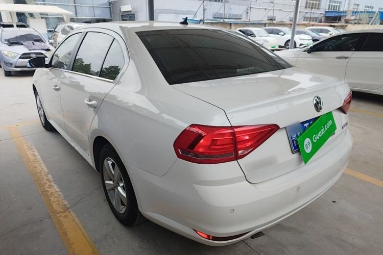 Used Volkswagen Lavida 2015 1.6L Manual Fashion Edition Rear Left 45 Deg