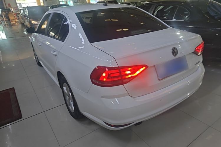 Used Volkswagen Lavida 2015 1.6L Automatic Fashion Edition Rear Left 45 Deg