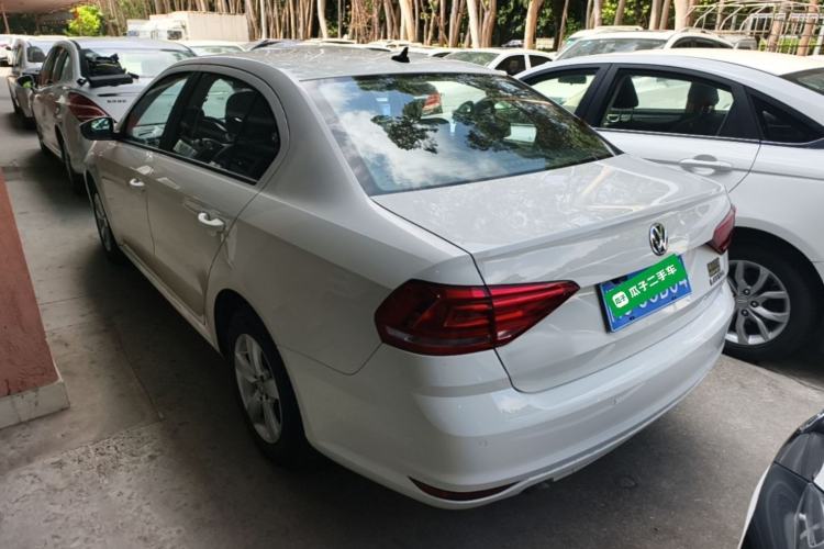 Used Volkswagen Lavida 2015 1.6L Automatic Fashion Edition Rear Left 45 Deg