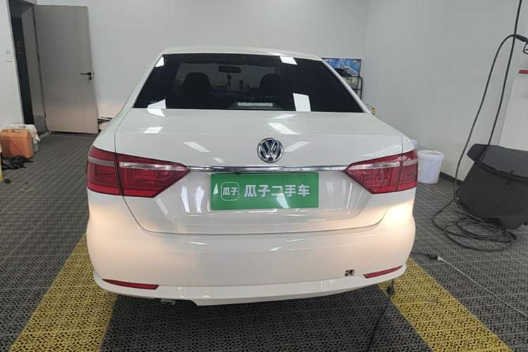 Used Volkswagen Lavida 2015 1.6L Automatic Fashion Edition Rear