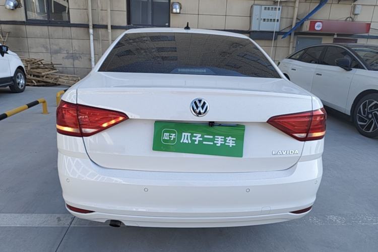 Used Volkswagen Lavida 2015 1.6L Automatic Fashion Edition Rear
