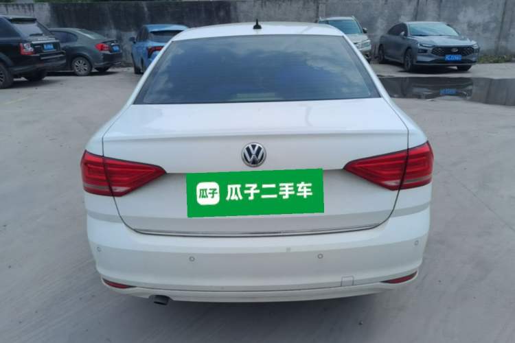 Used Volkswagen Lavida 2015 1.6L Manual Comfort Edition Rear