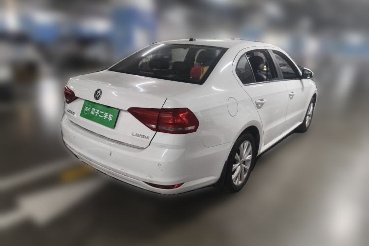 Used Volkswagen Lavida 2015 1.6L Automatic Comfort Edition Rear Right 45 Deg