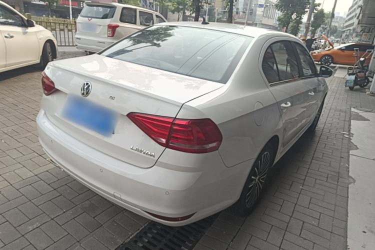 Used Volkswagen Lavida 2015 1.6L Automatic Fashion Edition Rear Right 45 Deg