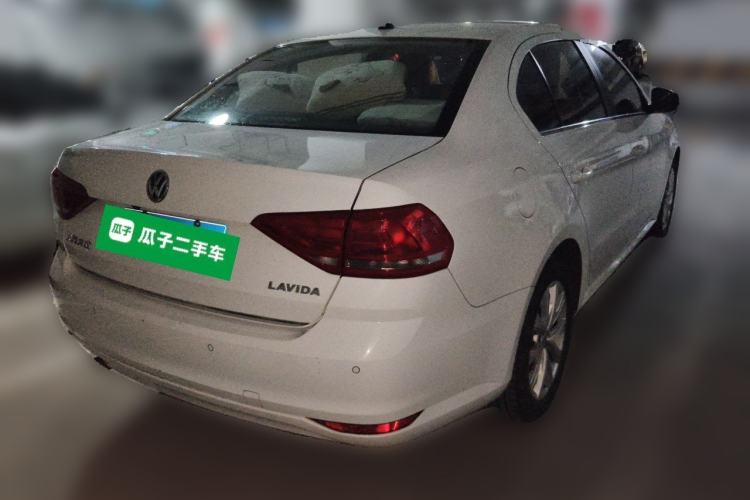 Used Volkswagen Lavida 2015 1.6L Manual Comfort Edition Rear Right 45 Deg