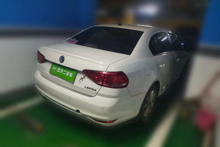 Used Volkswagen Lavida 2015 1.6L Automatic Comfort Edition Rear Right 45 Deg