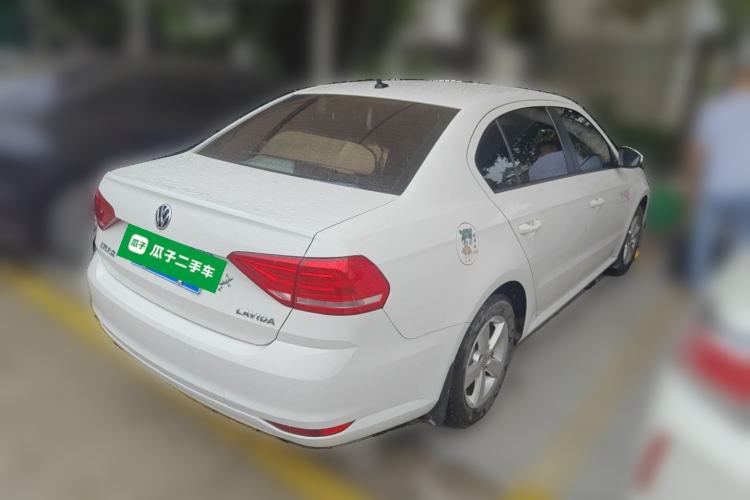Used Volkswagen Lavida 2015 1.6L Automatic Fashion Edition Rear Right 45 Deg