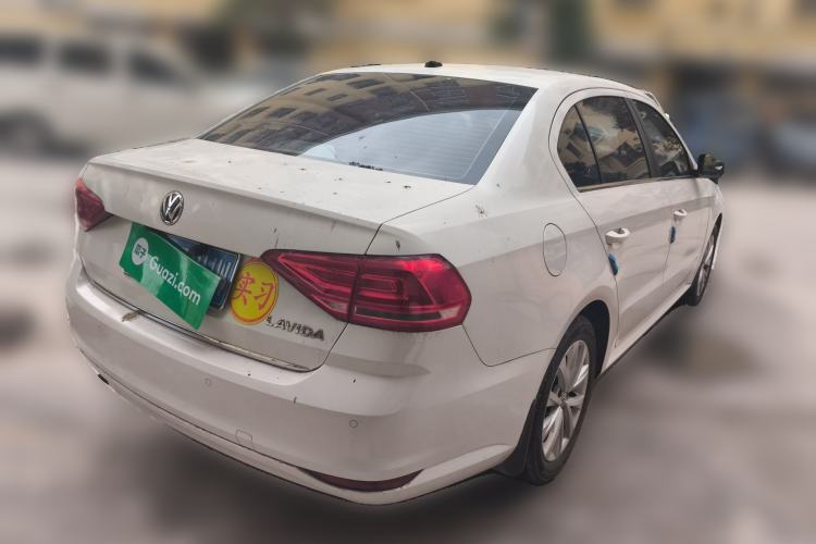 Used Volkswagen Lavida 2015 1.6L Automatic Comfort Edition Rear Right 45 Deg