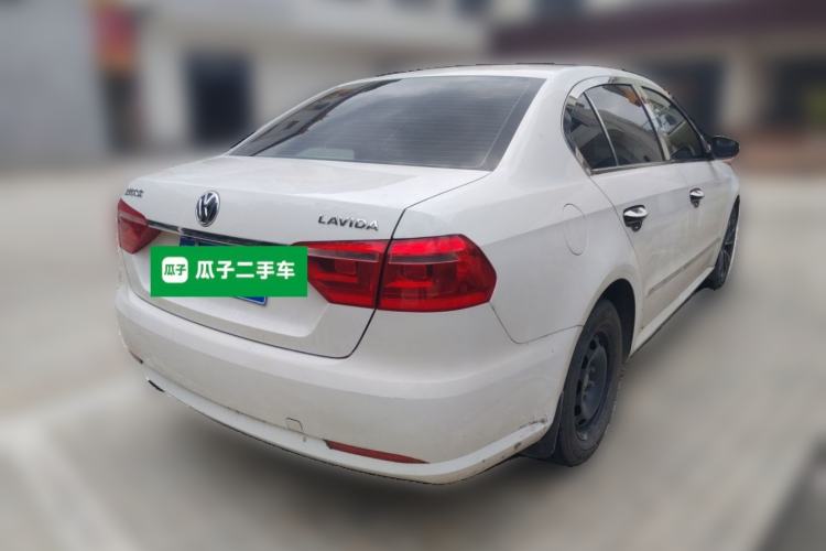 Used Volkswagen Lavida 2015 1.6L Automatic Fashion Edition Rear Right 45 Deg