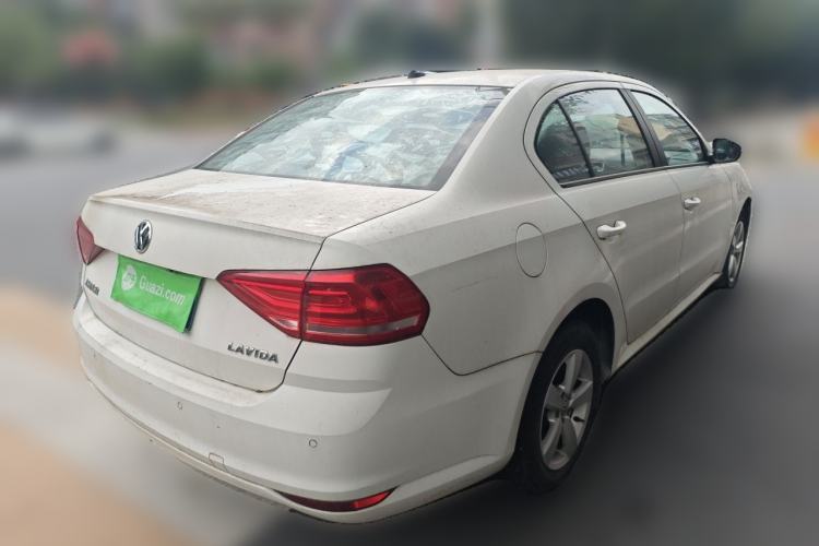 Used Volkswagen Lavida 2015 1.6L Manual Fashion Edition Rear Right 45 Deg