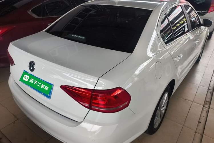 Used Volkswagen Lavida 2015 1.6L Automatic Comfort Edition Rear Right 45 Deg