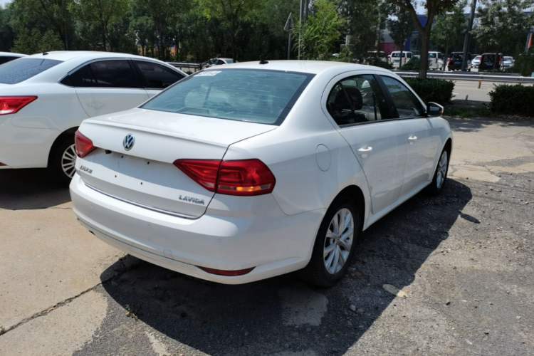 Used Volkswagen Lavida 2015 1.6L Automatic Comfort Edition Rear Right 45 Deg