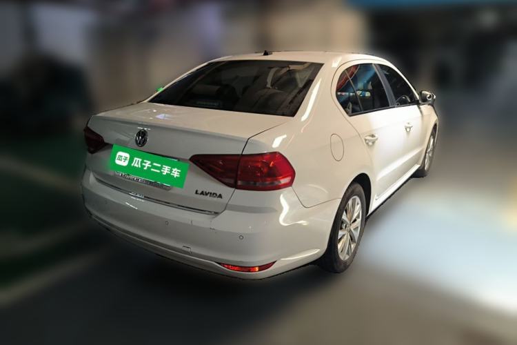 Used Volkswagen Lavida 2015 1.6L Manual Comfort Edition Rear Right 45 Deg