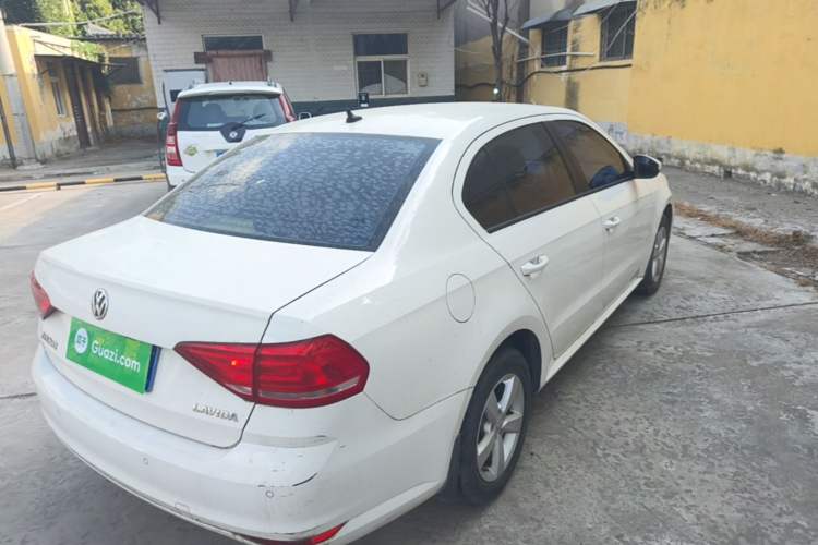Used Volkswagen Lavida 2015 1.6L Automatic Fashion Edition Rear Right 45 Deg