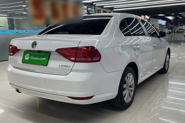 Used Volkswagen Lavida 2015 1.6L Automatic Comfort Edition Rear Right 45 Deg