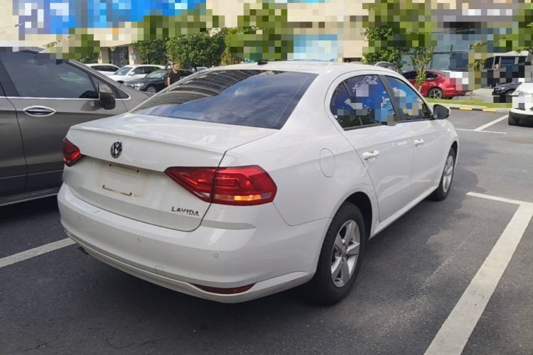 Used Volkswagen Lavida 2015 1.6L Automatic Fashion Edition Rear Right 45 Deg
