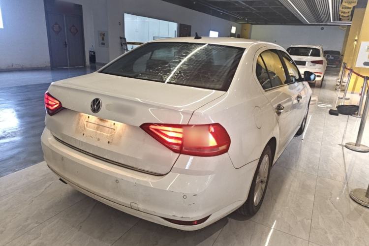 Used Volkswagen Lavida 2015 1.6L Manual Comfort Edition Rear Right 45 Deg