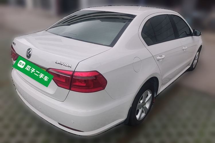 Used Volkswagen Lavida 2015 1.6L Automatic Fashion Edition Rear Right 45 Deg