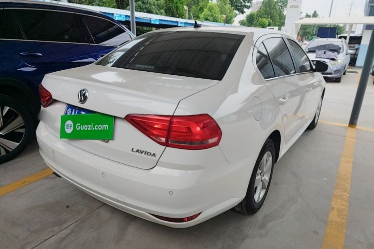 Used Volkswagen Lavida 2015 1.6L Manual Fashion Edition Rear Right 45 Deg