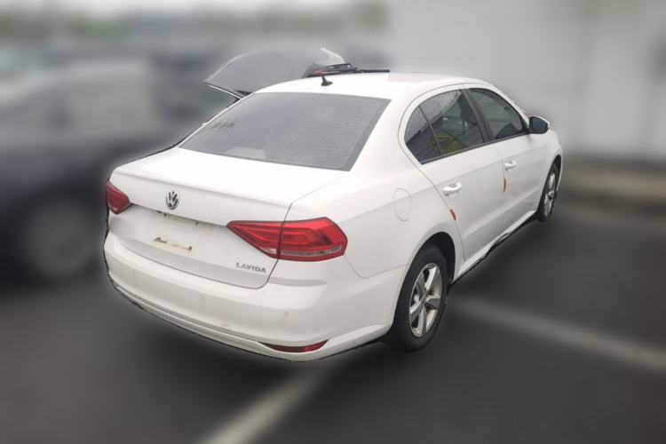 Used Volkswagen Lavida 2015 1.6L Automatic Fashion Edition Rear Right 45 Deg