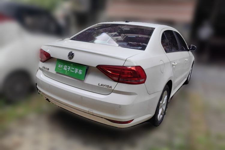 Used Volkswagen Lavida 2015 1.6L Manual Fashion Edition Rear Right 45 Deg