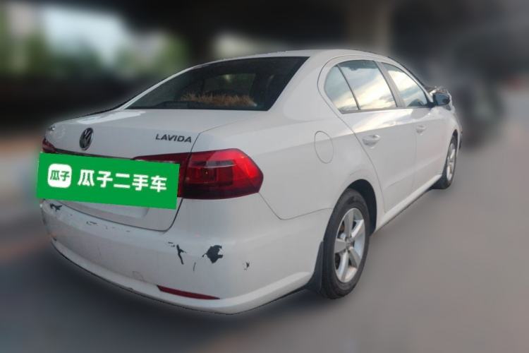 Used Volkswagen Lavida 2015 1.6L Automatic Fashion Edition Rear Right 45 Deg