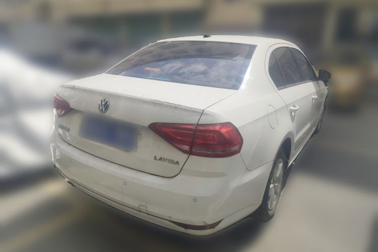 Used Volkswagen Lavida 2015 1.6L Automatic Fashion Edition Rear Right 45 Deg
