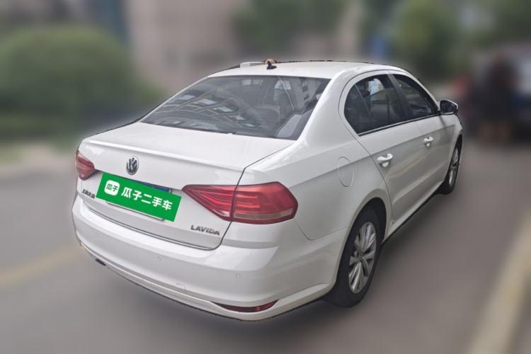 Used Volkswagen Lavida 2015 1.6L Automatic Comfort Edition Rear Right 45 Deg
