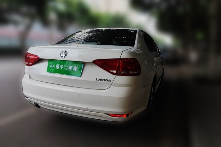 Used Volkswagen Lavida 2015 1.6L Manual Fashion Edition Rear Right 45 Deg