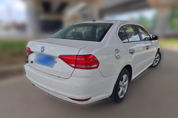 Used Volkswagen Lavida 2015 1.6L Manual Fashion Edition Rear Right 45 Deg