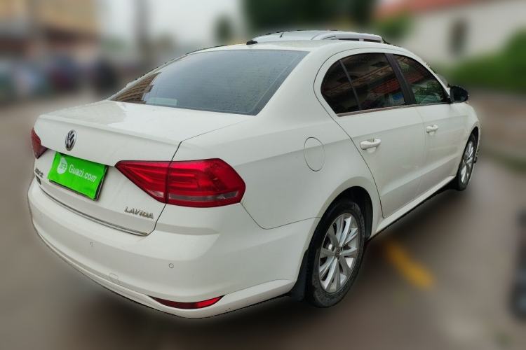 Used Volkswagen Lavida 2015 1.6L Automatic Comfort Edition Rear Right 45 Deg