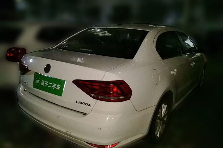 Used Volkswagen Lavida 2015 1.6L Manual Comfort Edition Rear Right 45 Deg