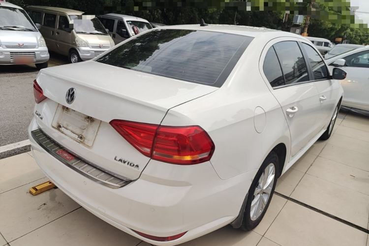 Used Volkswagen Lavida 2015 1.6L Automatic Comfort Edition Rear Right 45 Deg