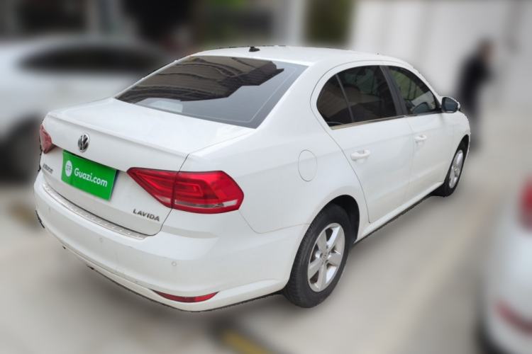 Used Volkswagen Lavida 2015 1.6L Manual Fashion Edition Rear Right 45 Deg