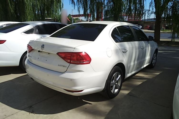 Used Volkswagen Lavida 2015 1.6L Automatic Fashion Edition Rear Right 45 Deg