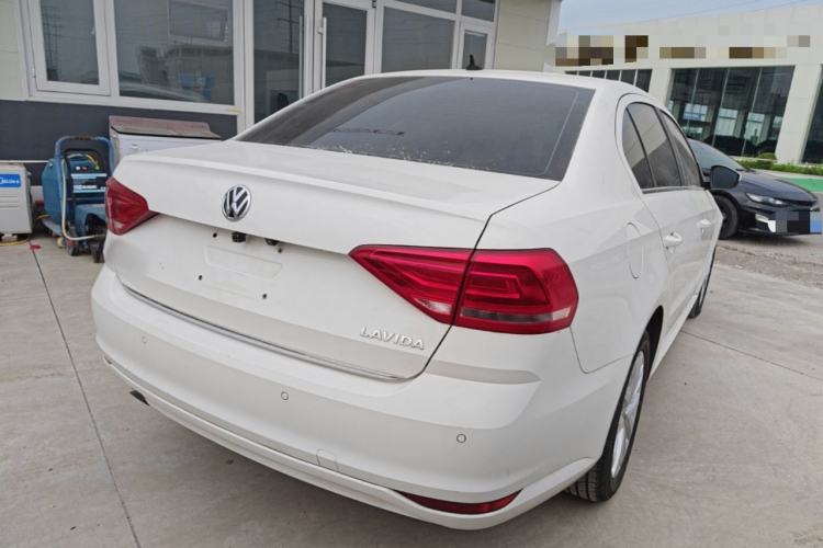 Used Volkswagen Lavida 2015 1.6L Automatic Comfort Edition Rear Right 45 Deg