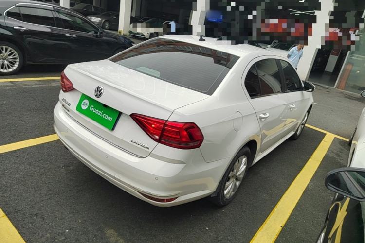 Used Volkswagen Lavida 2015 1.6L Manual Comfort Edition Rear Right 45 Deg