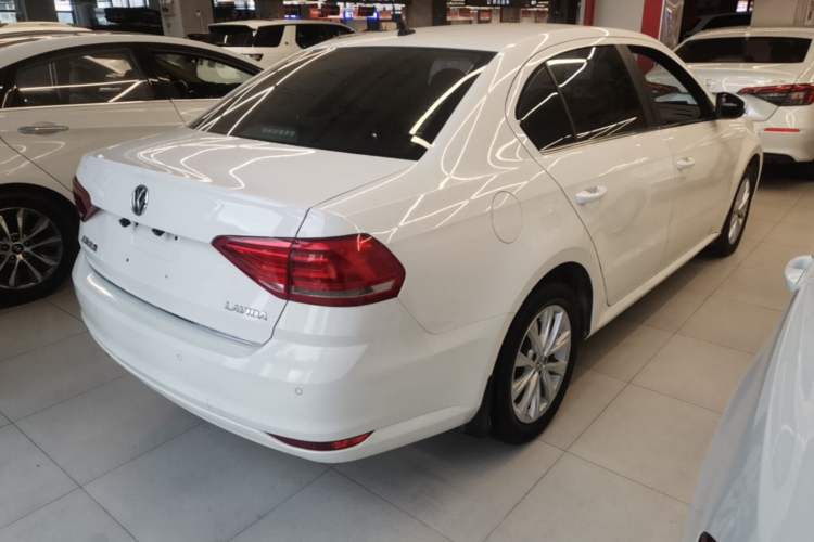 Used Volkswagen Lavida 2015 1.6L Automatic Comfort Edition Rear Right 45 Deg