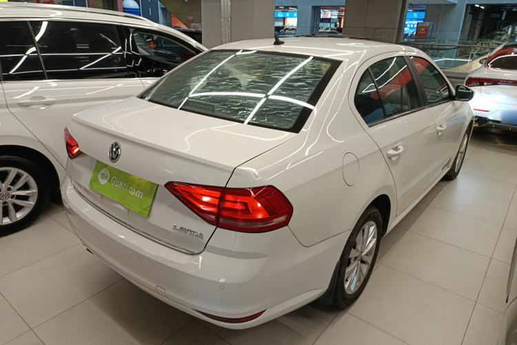 Used Volkswagen Lavida 2015 230TSI DSG Comfort Edition Rear Right 45 Deg