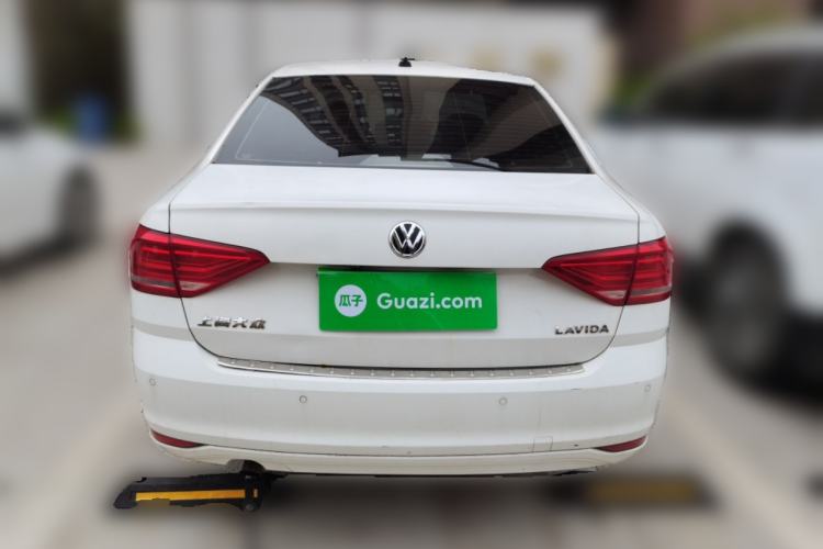 Used Volkswagen Lavida 2015 1.6L Manual Fashion Edition Rear