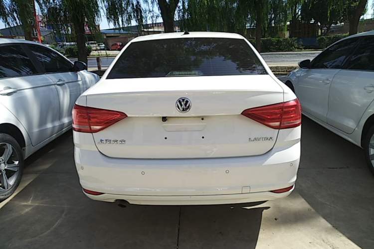 Used Volkswagen Lavida 2015 1.6L Automatic Fashion Edition Rear