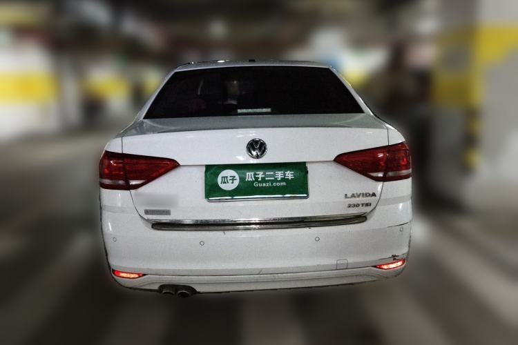 Used Volkswagen Lavida 2015 1.6L Automatic Comfort Edition Rear