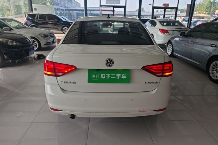 Used Volkswagen Lavida 2015 1.6L Automatic Fashion Edition Rear