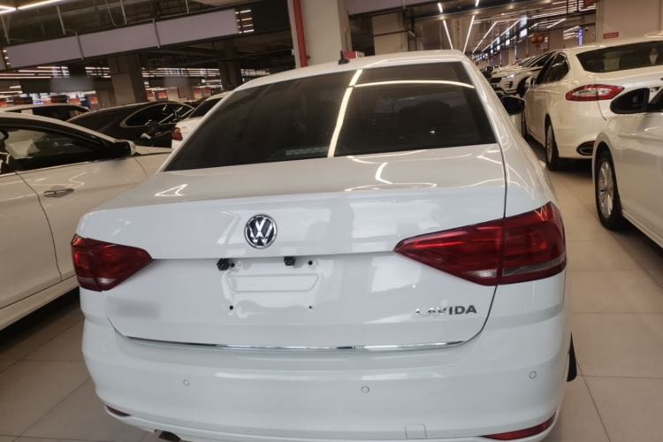 Used Volkswagen Lavida 2015 1.6L Automatic Comfort Edition Rear