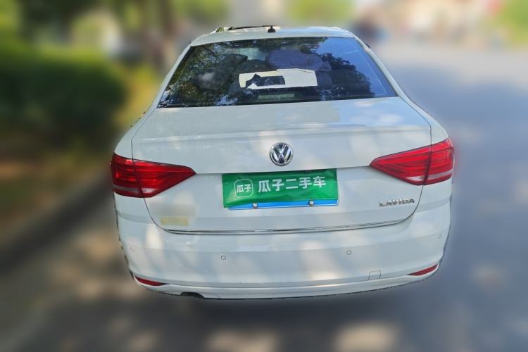 Used Volkswagen Lavida 2015 1.6L Manual Comfort Edition Rear