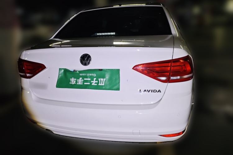 Used Volkswagen Lavida 2015 1.6L Automatic Fashion Edition Rear