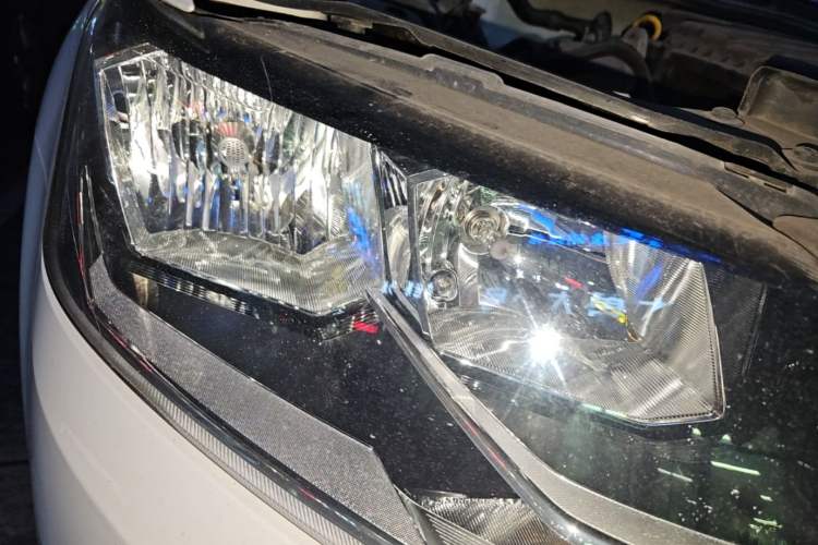 Used Volkswagen Lavida 2015 1.6L Manual Fashion Edition Right Front Headlight