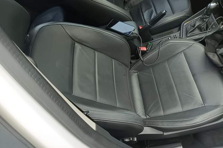 Used Volkswagen Lavida 2015 1.6L Automatic Comfort Edition Right Front Seat